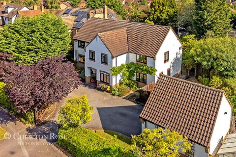 5 bedroom detached house for sale, Fortescue Drive, Milton Keynes