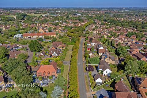 5 bedroom detached house for sale, Fortescue Drive, Milton Keynes