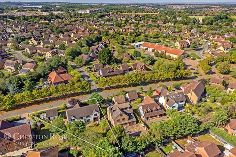 5 bedroom detached house for sale, Fortescue Drive, Milton Keynes