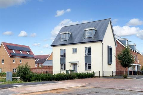 5 bedroom detached house for sale, Teeswater Way, Whitehouse, Milton Keynes