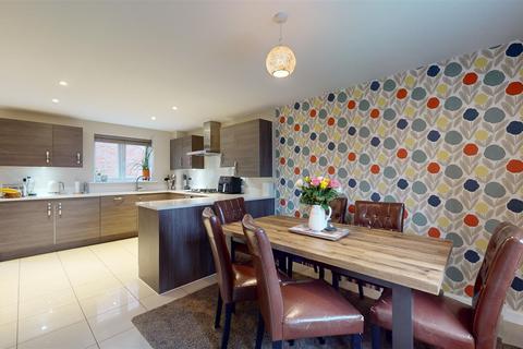 5 bedroom detached house for sale, Teeswater Way, Whitehouse, Milton Keynes