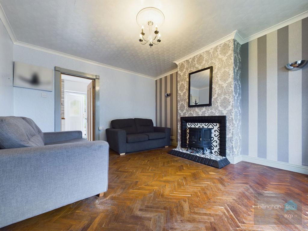 Limes Road, Dudley DY1 3 bed semidetached house for sale £145,000