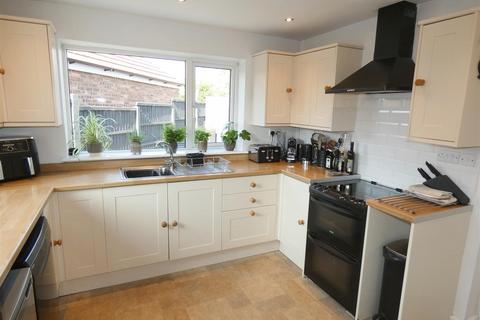 3 bedroom detached house for sale, Eastern Road, Willaston, Nantwich