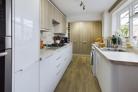 213 Cherry Hinton Road, Cambridge, CB1 7DA