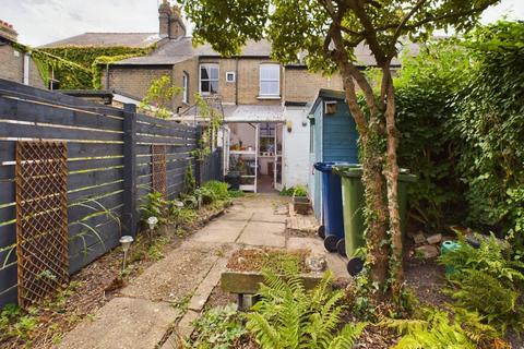 213 Cherry Hinton Road, Cambridge, CB1 7DA