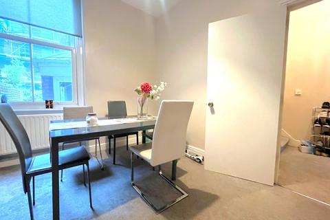 6 bedroom terraced house to rent, Holloway, London N4