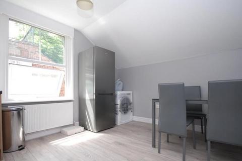 6 bedroom terraced house to rent, Holloway, London N4