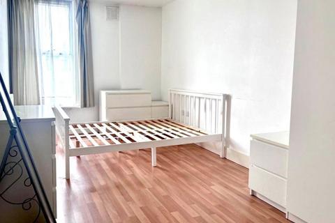 3 bedroom flat to rent, 3 Bedroom Flat in Maidstone ME14 2TW