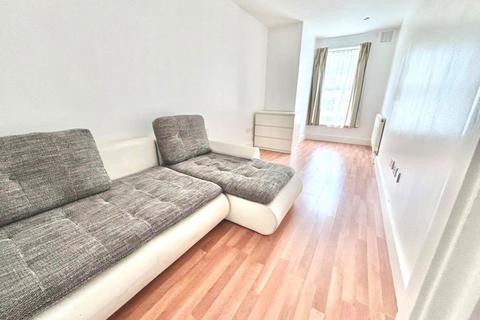 3 bedroom flat to rent, 3 Bedroom Flat in Maidstone ME14 2TW