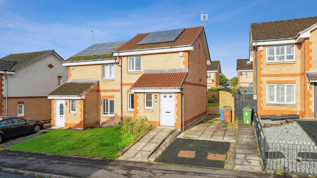 Glenmuir Crescent, Priesthill... 2 bed semidetached house for sale £135,000