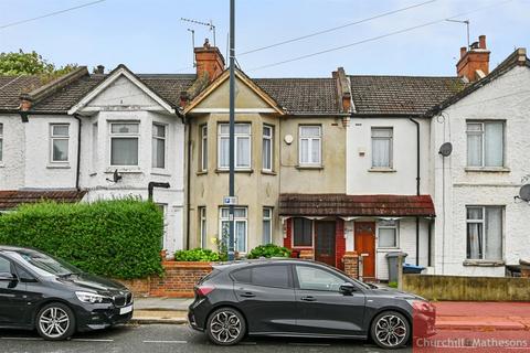 3 bedroom house for sale, Kingthorpe Terrace, Brentfield Road, London