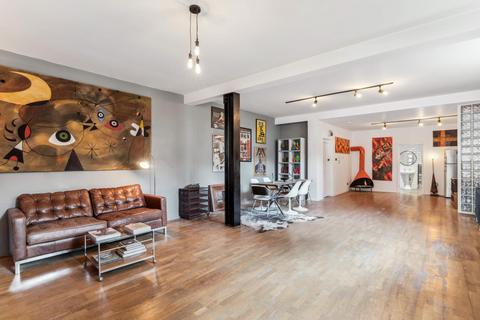 1 bedroom apartment for sale, The Galleries, London E1