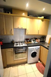 Studio to rent, Wooldridge Close, Feltham