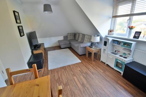 2 bedroom apartment for sale, Wimborne Road East, Ferndown, BH22