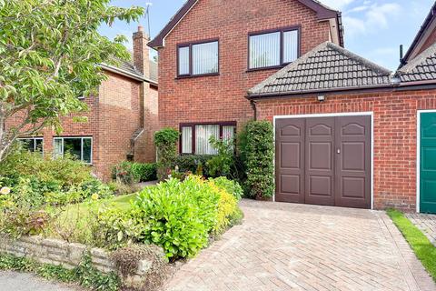 3 bedroom detached house for sale, Littleshaw Lane, Wythall, Birmingham, B47 6EU