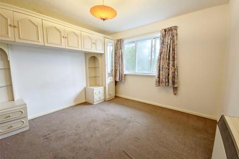 2 bedroom apartment to rent, Mimosa Close, Romford, RM3