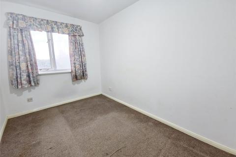 2 bedroom apartment to rent, Mimosa Close, Romford, RM3