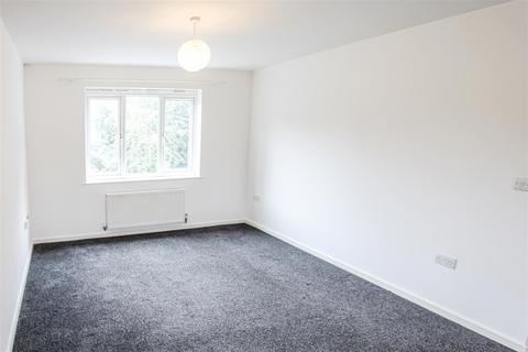 2 bedroom flat for sale, Limehouse Court, Sittingbourne