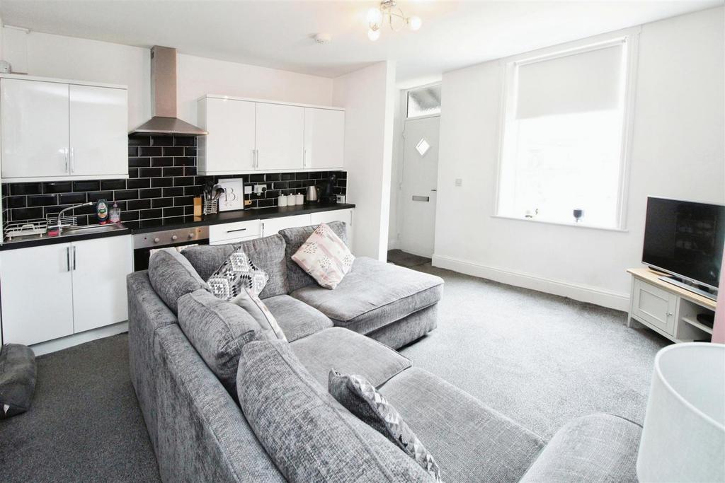 Kitchen/Living Room
