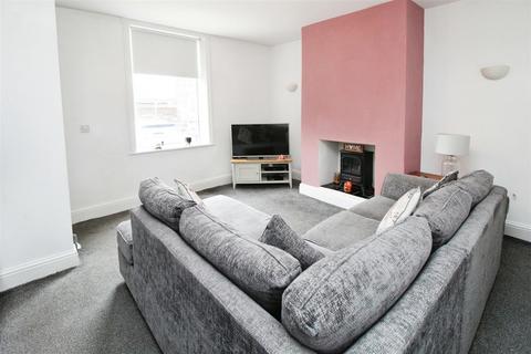 1 bedroom terraced house for sale, Beacon Road, Bradford BD6