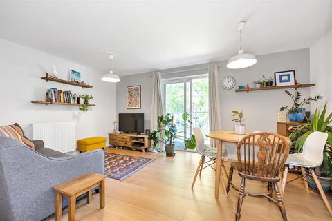 1 bedroom apartment for sale, Leyton Green Road, London E10