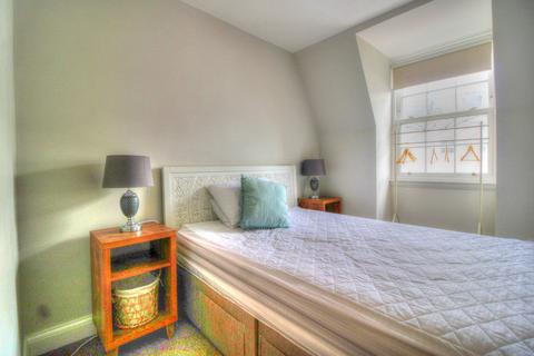 2 bedroom apartment to rent, Terminus Road, Eastbourne BN21