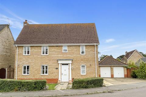 4 bedroom detached house for sale, Thornycroft Gardens, Carlton Colville