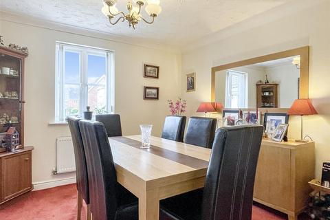 4 bedroom detached house for sale, Thornycroft Gardens, Carlton Colville