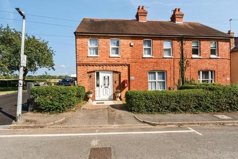 4 bedroom semi-detached house to rent, Maidenhead,  Null,  SL6