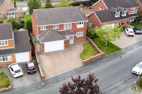 4 bedroom detached house for sale, De La Bere Crescent, Burbage, LE10