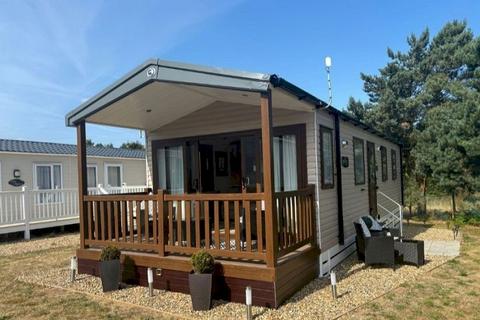 2 bedroom static caravan for sale, Caldecott Hall Country Park, , Beccles Road NR31