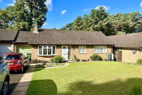 3 bedroom detached bungalow for sale, The Sands, Whitehill GU35