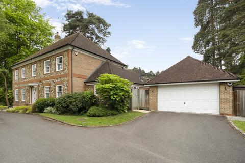 5 bedroom detached house for sale, Crowthorne, Berkshire