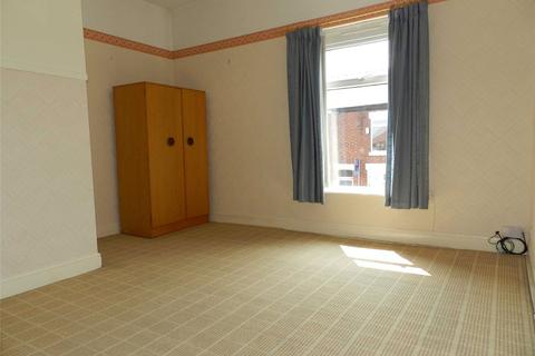 2 bedroom terraced house to rent, Lingard Street, Reddish, Stockport, Cheshire, SK5