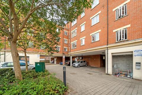 2 bedroom flat for sale, Goldsworth Road, ,  Woking,  GU21