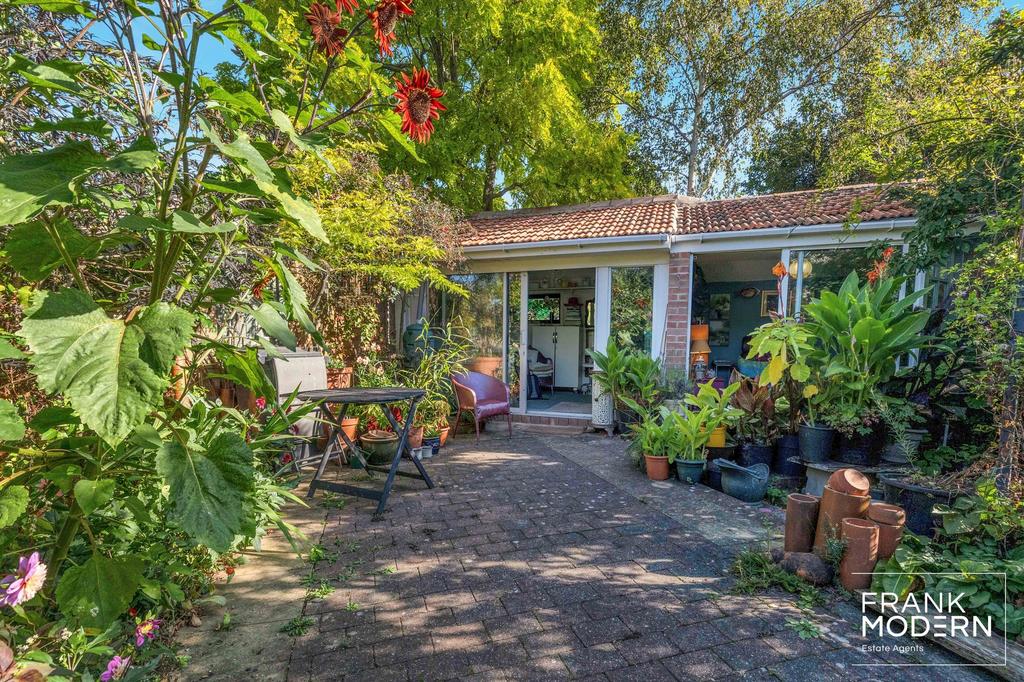 Courtyard Garden