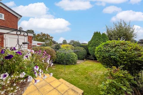 3 bedroom semi-detached house for sale, Crane Close, Woodloes Park, Warwick