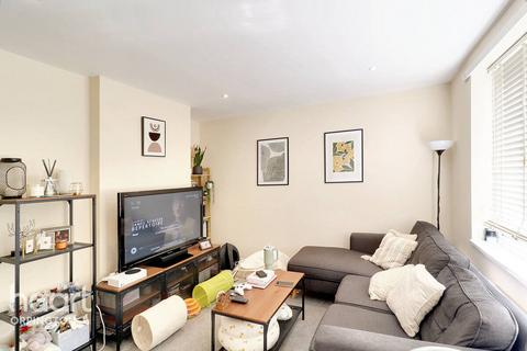 3 bedroom terraced house for sale, Petersham Drive, Orpington