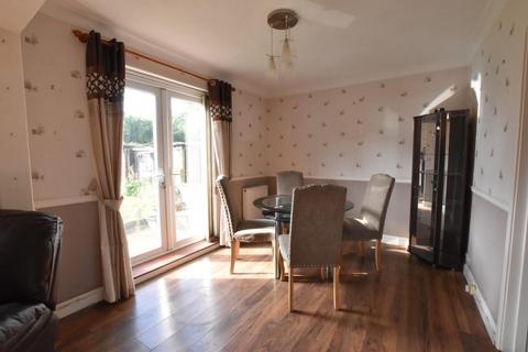 3 bedroom semi-detached house for sale, Lincoln Gardens, Scunthorpe