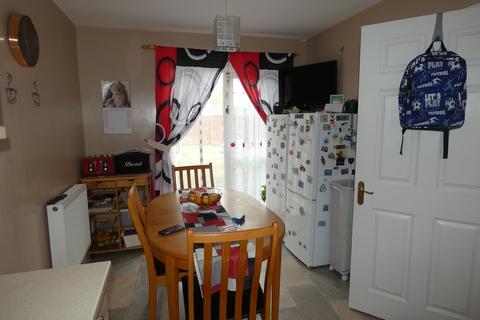 3 bedroom end of terrace house for sale, Buckenham Way, Thetford, IP24 1ES