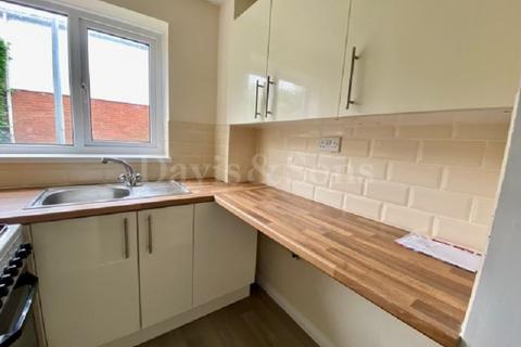 1 bedroom end of terrace house for sale, Parkwood Drive, Bassaleg, Newport. NP10 8JT