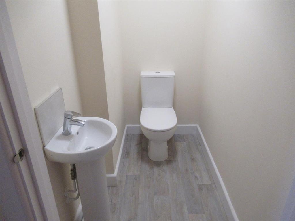 Chapman Close, Markfield 3 bed detached house to rent £1,100 pcm (£