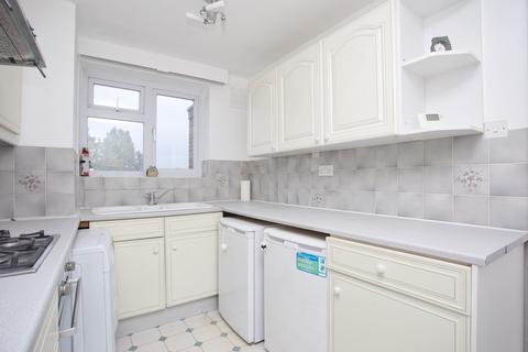 2 bedroom flat for sale, Lord Warden Avenue, Walmer, CT14