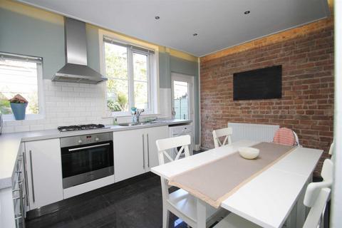 2 bedroom terraced house to rent, Ladyfield Terrace, Wilmslow