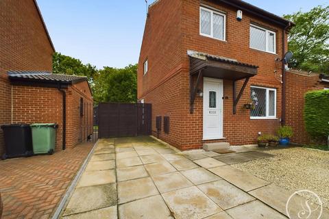 3 bedroom semi-detached house to rent, Chantry Garth, Colton Village, Leeds