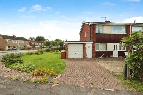 3 bedroom semi-detached house for sale, Cedar Close, Lincoln