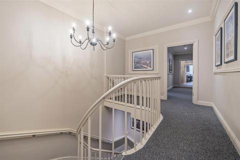 2 bedroom apartment for sale, 14 Woodfield House, Chichester