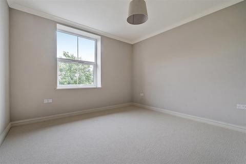 2 bedroom apartment for sale, 14 Woodfield House, Chichester