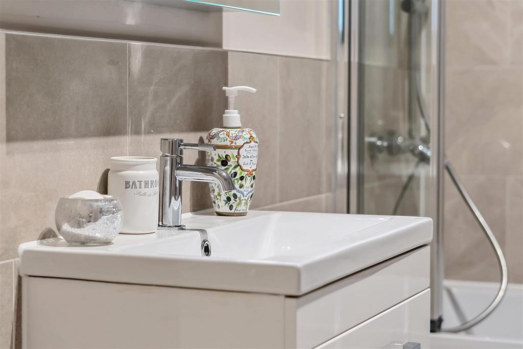 Lifestyle Bathroom
