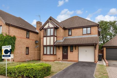 4 bedroom detached house for sale, Eelbrook Avenue, Bradwell Common, Milton Keynes